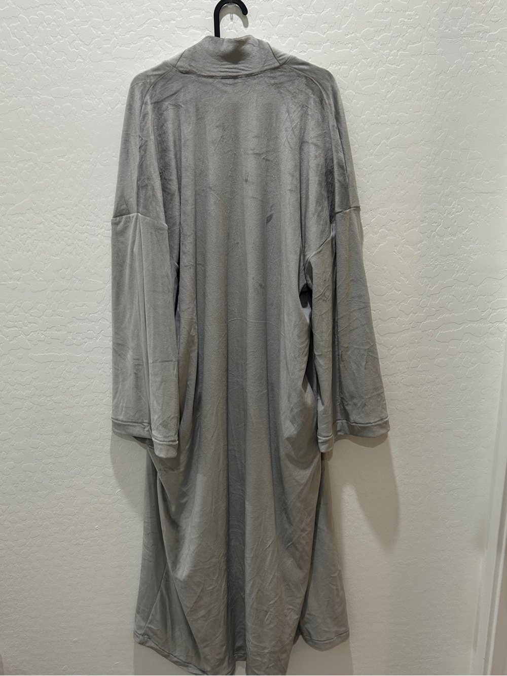 SKIMS Light Gray Robe - Picture 5 of 6